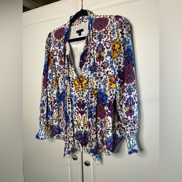 Talbots Tie Neck Top in Floral Medallion - Picture 4 of 11